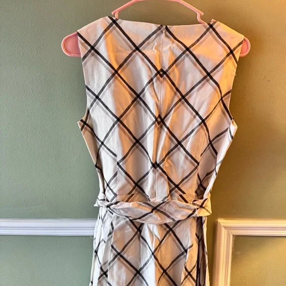 Calvin Klein Sleeveless Plaid Dress - Picture 9 of 10